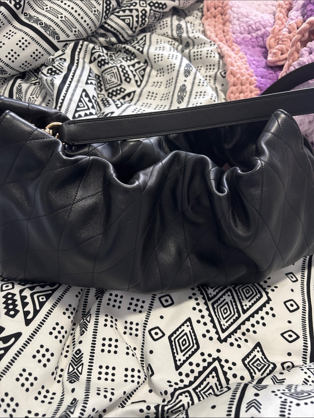Coach Outlet Faye Large Shoulder Bag With Quilting - Picture 4 of 6
